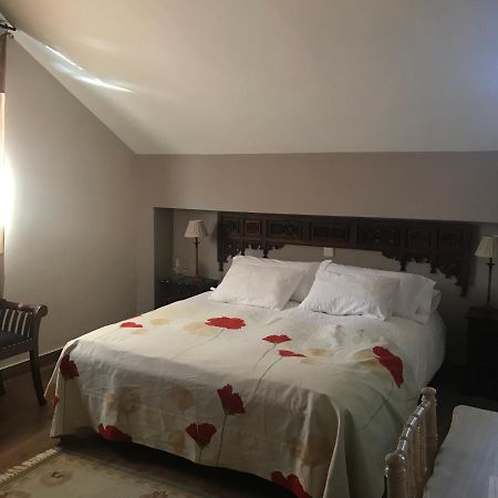 Albus Albi Pension Colmenar del Arroyo Buitenkant foto