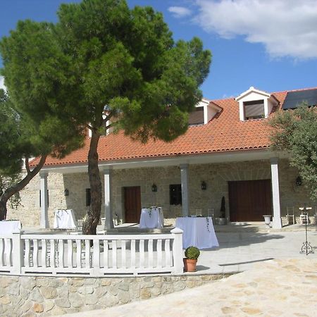 Albus Albi Pension Colmenar del Arroyo Buitenkant foto